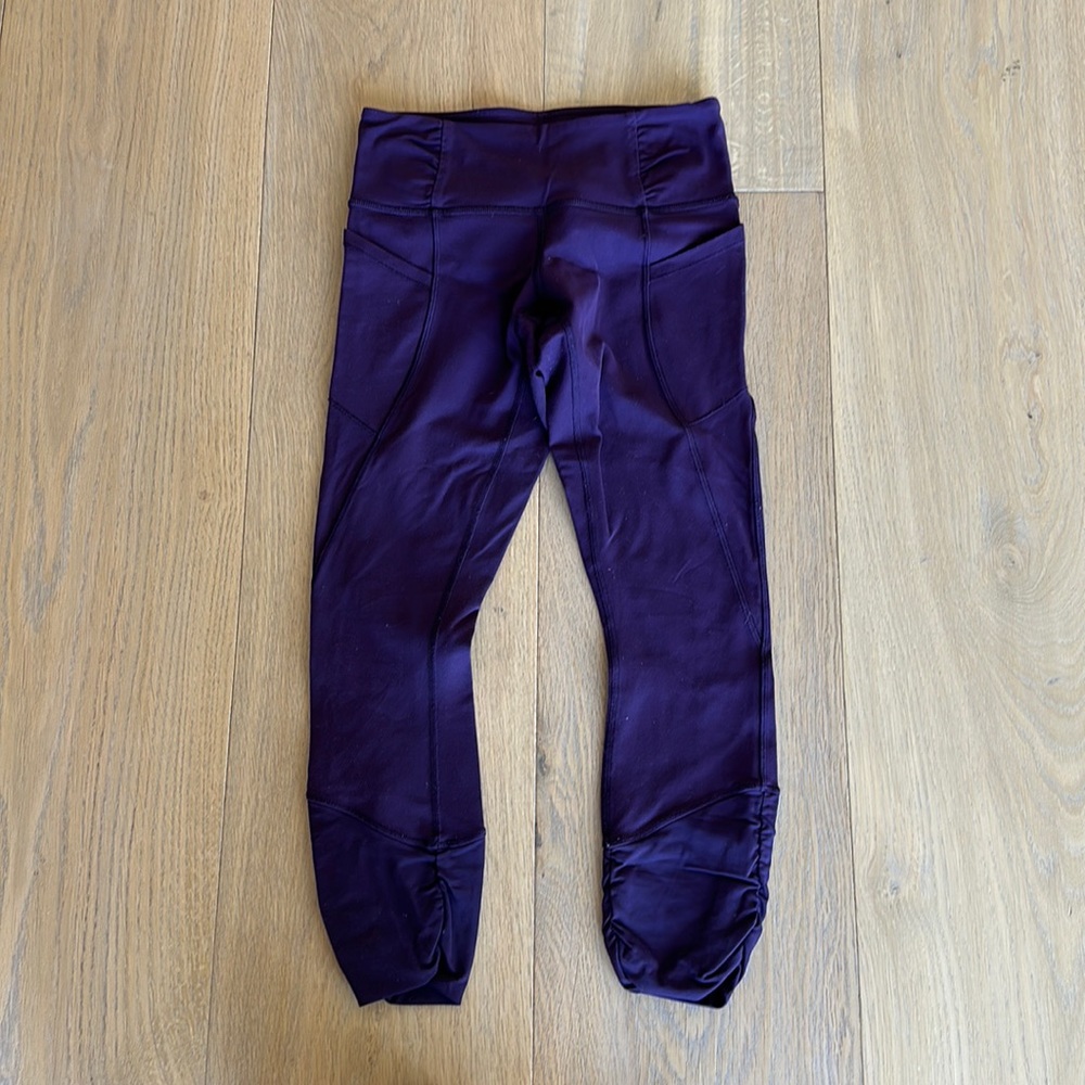 Lululemon cropped leggings; burgundy/purple size 4